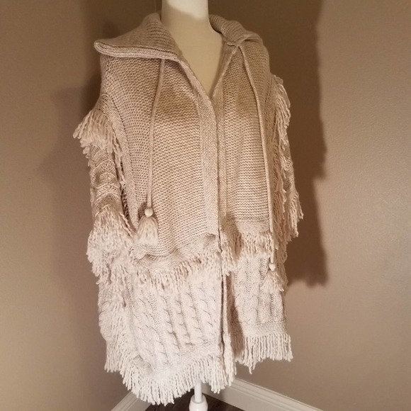 gap Fringe Tassel Open Sweater Poncho - Picture 8 of 8